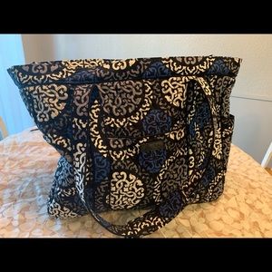 Vera Bradley mutipocket sleep over bag 💼